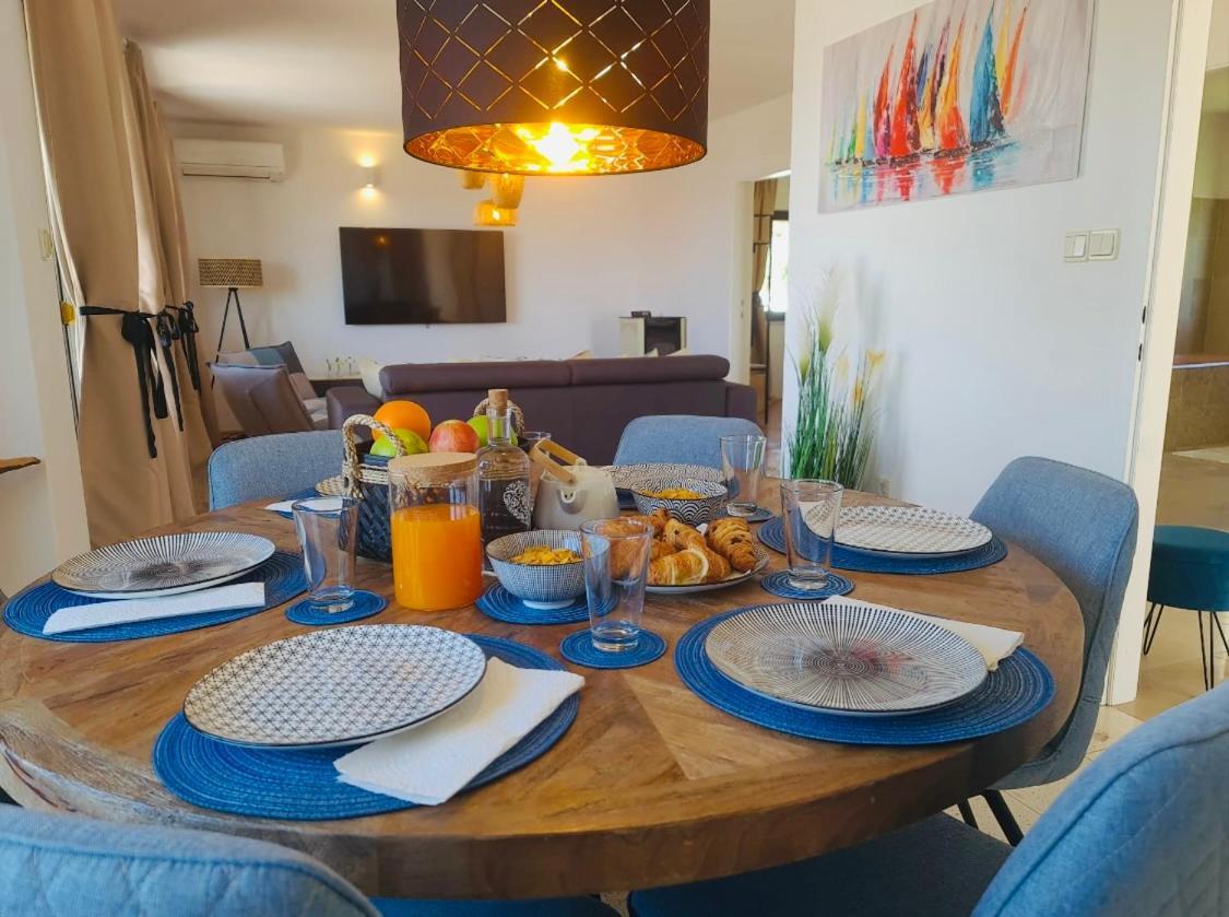 Apartments Mia โอครูกกอร์นญี ภายนอก รูปภาพ