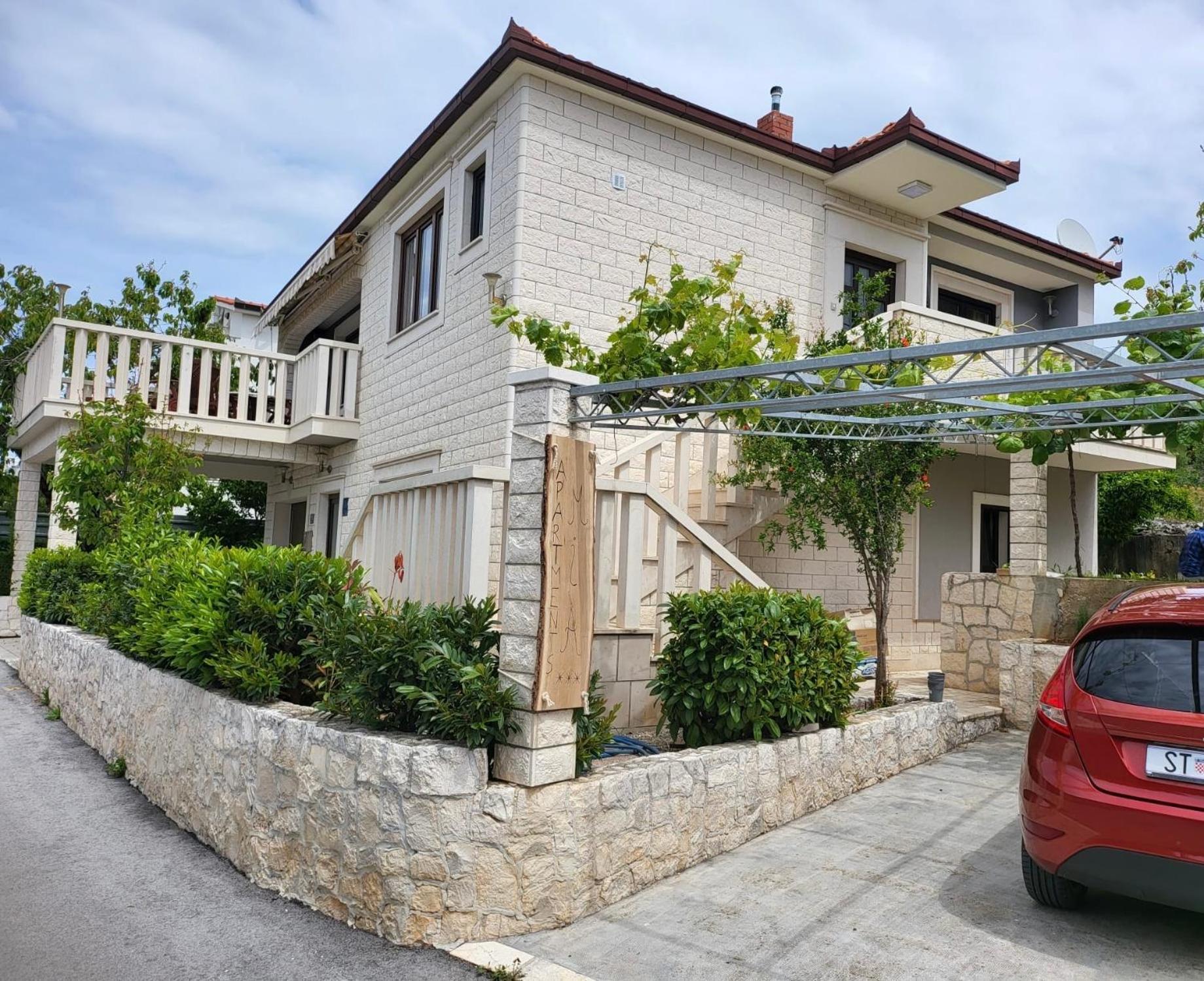 Apartments Mia โอครูกกอร์นญี ภายนอก รูปภาพ